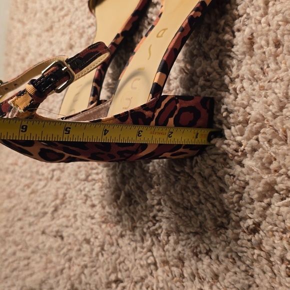 Unisa Animal Print Block Heels EUC Size 7 (#0718) - Picture 8 of 8